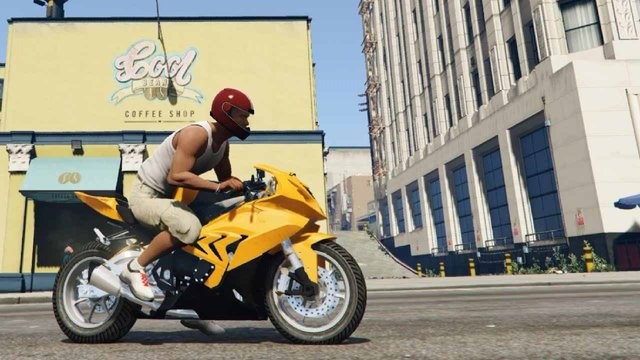 真实摩托驾驶游戏